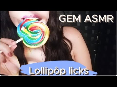 {ASMR} Big round lollipop , licking , biting sounds