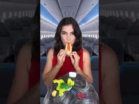 Asmr - Doces no cabelo do passageiro folgado do avião #asmrsounds