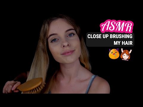 ASMR Close Up Brushing My Hair - Whispered