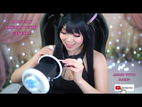 CATGIRL ASMR : CRUNCHY SOUNDS AND EAR CLEANING