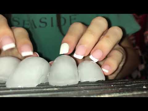 Asmr ice tapping and scratching / ice triggers 🧊🥶
