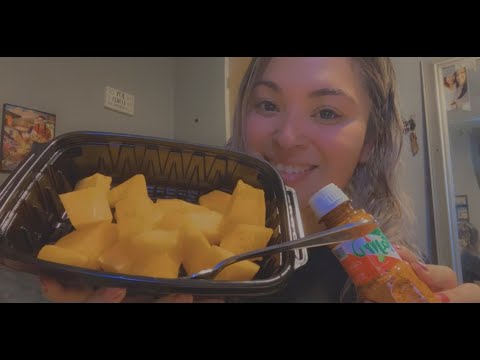 ASMR| Eating cantaloupe 🍈 + chit chat- soft spoken & eating sounds 😋