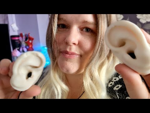 ASMR | INTENSE Ear Cupping Open And Closing, Mouth Sounds, Whispering.