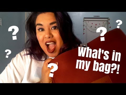 ASMR What's in my Bag? WHISPERING & TAPPING