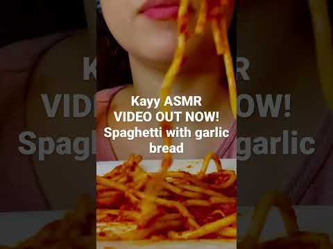 Kayy ASMR eating spaghetti with garlic bread