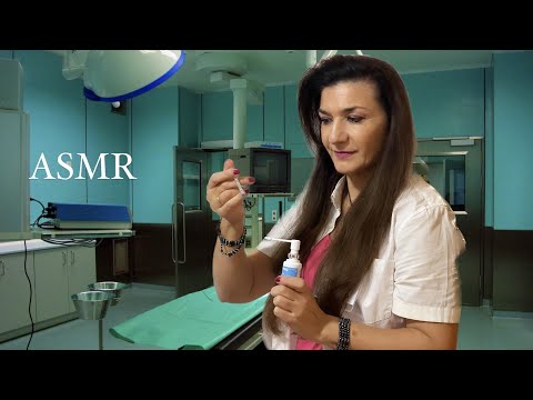 ASMR ROLEPLAY MÉDICO / DOCTORA TE 💉 INYECTA LOS 💋 LABIOS / EN ESPAÑOL