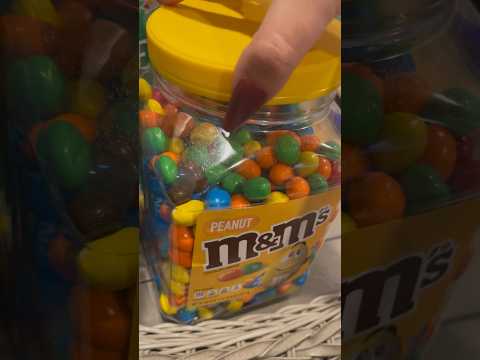 ASMR Eating M&M Chocolate Covered Candy