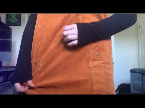 ASME clothes scratching (corduroy + leather boots w/ laces)