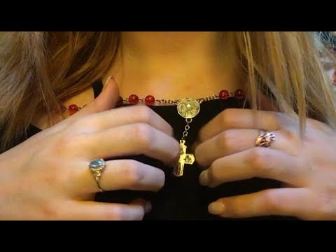 ASMR COLLARBONE & NECKLACE TINGLES / FABRIC SOUNDS / HAND MOVEMENTS