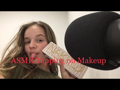 ASMR Tapping on Makeup