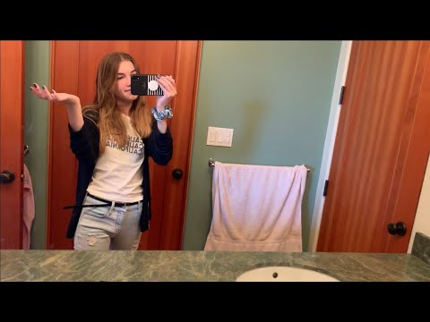 ASMR bathroom tour (tapping and scratching)