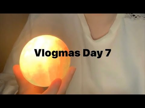 Vlogmas Day 7 (2023) - Light Shows, Advent Calendars & A Haircut