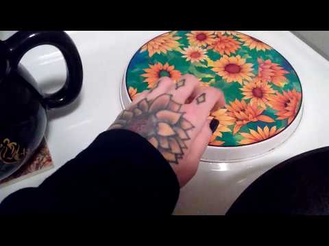 ASMR tapping & frying sounds