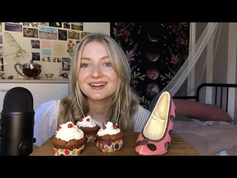 ASMR| eating chocolate and muffins| whispering