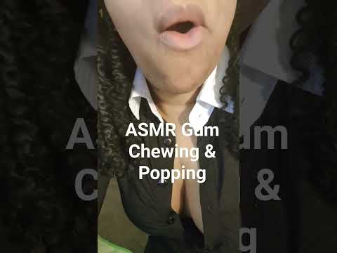 ASMR Chewing Gum| Blowing Bubbles| Gum Popping #asmrshorts #asmr #gumchewingasmr  #gumpopping