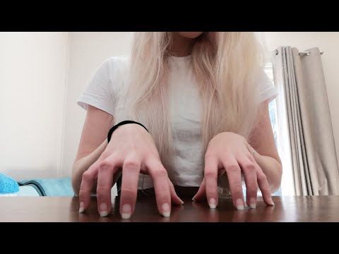 ASMR | Wooden Table Tapping & Hand Movements