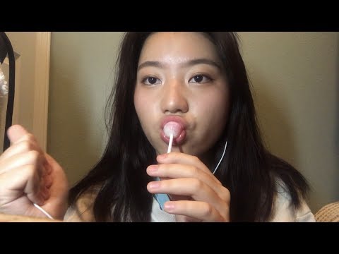asmr mic squeezing/squishing (tiNgLy) ft. strawberry lollipop