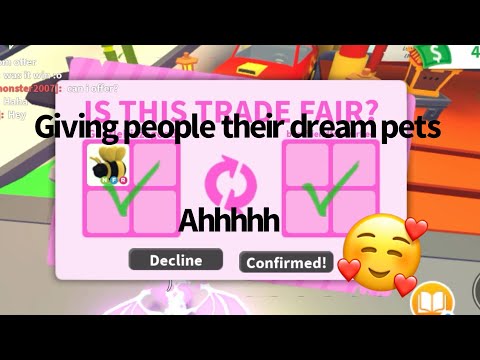 Giving people there Dream Pets in Roblox adopt me😇💟