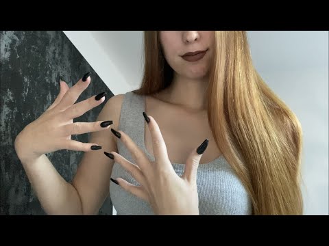 ASMR | FAST SKIN TAPPING and SCRATCHING🖐🏼