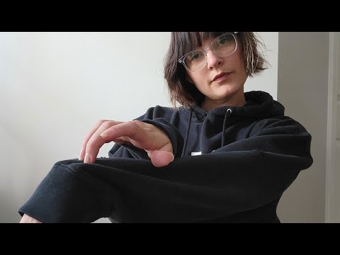 ASMR | Fabric Scratching Includes Textured Shorts & Label Scratching // Fabric Rubbing & Pulling