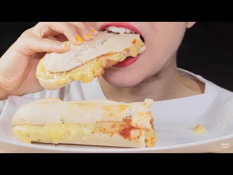 ASMR Cheese Baguette🧀  치즈바게트 먹방 | MINEE EATS
