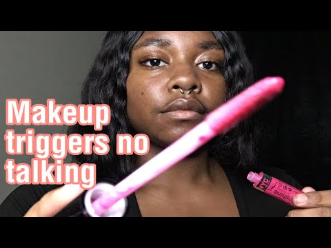 ASMR Makeup Triggers 💄💋- NO TALKING 🤫 #asmr #notalkingasmr #asmrmakeup