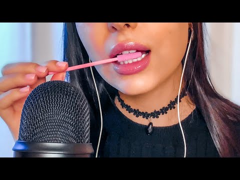ASMR Chewing a selicon stick for mascara
