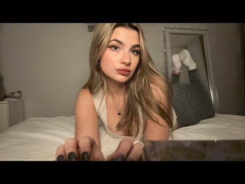POV you’re my laptop 💻 ASMR tapping / keyboard / screen sounds