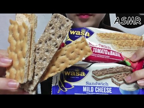 ASMR: Cheese cracker 치즈크림샌드 크래커 와사 / 한국어 Crunchy eating soudns mukbang korean whispering