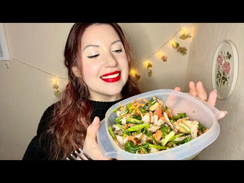 ASMR Eating Salad / Comiendo Ensalada y Platicando