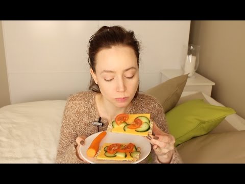 ASMR Eating Sounds | Crispbread With Vegan Cheese