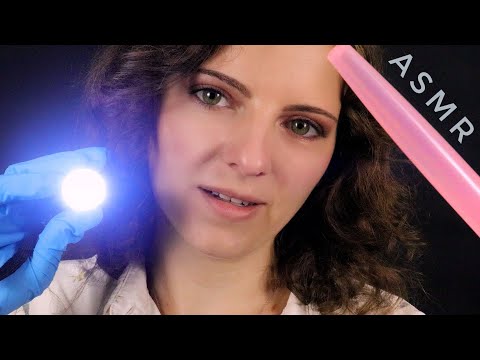 ASMR | Light Triggers with Crinkly Shirt & Glove Sounds 🔦 Eyes Closed Halfway Through
