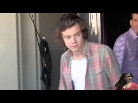 Harry Styles  Shopping Photographers Asking If He Gonna Marry Kendall Jenner - Video review