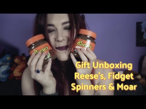 ☆★ASMR★☆ Gift Unboxing | Reese's, Fidget Spinner & Moar
