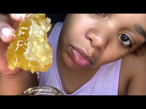 ASMR// Trying HONEYCOMB 🤤🍯 FOR THE VERYYYY FIRST TIME👩🏽‍🦰 💛🧡