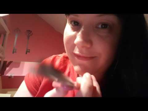 Asmr - Brushing / Whispering / sksksk/ mouth sounds / kisses & Ramble in American Accent