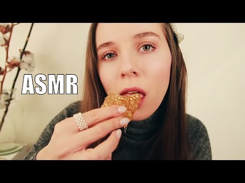 ASMR Eating RAW Honeycomb (Sticky SATISFYING Sounds)