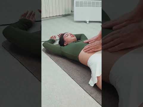 chiropractic adjustments and back cracking for Lisa