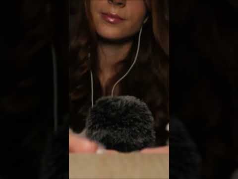 ASMR | Build-Up Table Tapping and Scurrying up to the Camera #shorts #asmr