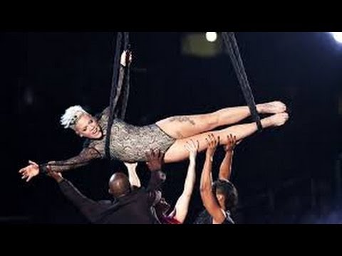 Grammy Awards 2014 - Pink Acrobatic "Try" Grammys 2014 Performance