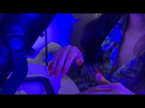 ASMR 1 Minute Long Nails Tapping, Scratching (on table & mic)