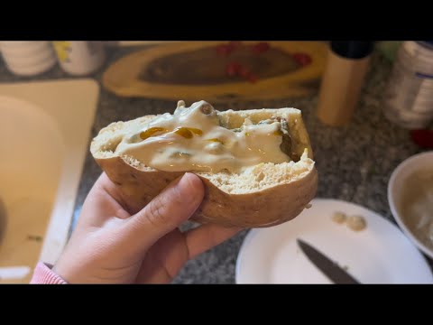 ASMR cooking vegetable omelette with tahini inside a pita