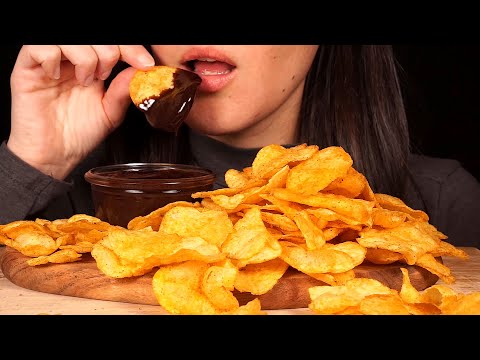 ASMR: Dipping Chilli Chips in Chocolate Fudge (No Talking)