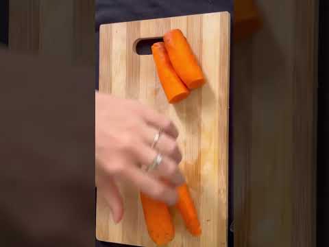 ASMR carrot 🥕🤤 #asmr #asmrcommunity #asmrsounds #asmrfood #shorts