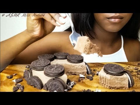 ASMR Oreos Chocolate Cheesecake/ Eating sounds/ No talking