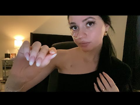 ASMR| RELAXING TRIGGER WORDS AND SLOW HAND MOVEMENTS