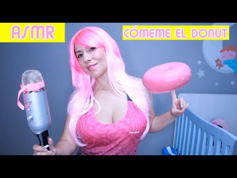 CÓMEME EL DONUT VS TUKUTÚ version ASMR Y UN KIT KAT - EATING SOUNDS - ESPAÑOL