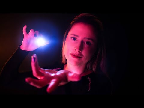ASMR FOLLOW THE LIGHT AND KEEP FOCUS UNTIL YOU SLEEP, WITH MOUTH SOUNDS AND WHISPERS
