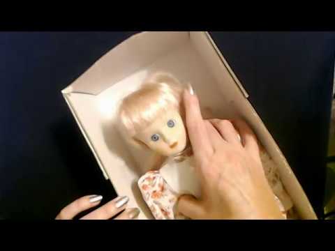 ASMR | Unboxing Porcelain Dolls (Whisper)