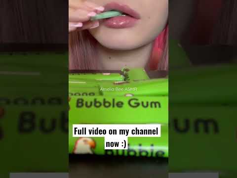 💚Opening and chewing bubble gum ASMR #chewinggum #chewingsounds #bubblegum